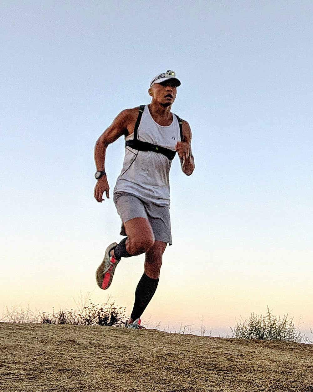 Running Accessories by FITLY – Belts, Packs & Hydration