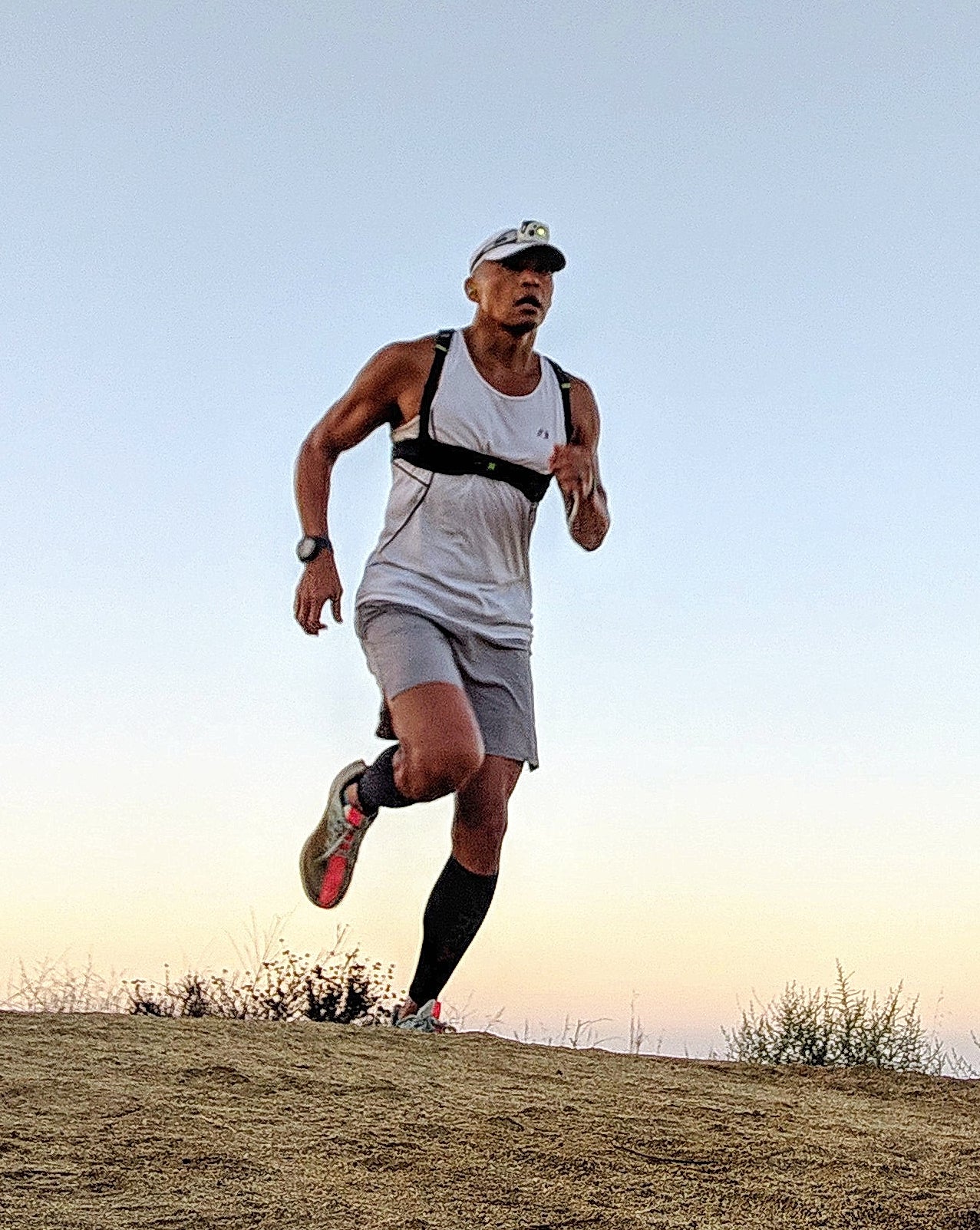 Running Accessories by FITLY – Belts, Packs & Hydration